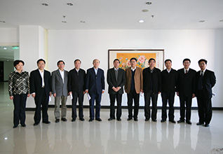 國(guó)家質(zhì)檢總局局長(zhǎng)王勇、副局長(zhǎng)支樹(shù)平、紀(jì)檢組長(zhǎng)王煒、總工程師張綱在&ldquo;全國(guó)質(zhì)量知識(shí)競(jìng)賽&rdquo;復(fù)賽現(xiàn)場(chǎng)親切接見(jiàn)中國(guó)質(zhì)量檢驗(yàn)協(xié)會(huì)秘書(shū)長(zhǎng)張軍、秘書(shū)長(zhǎng)助理張明